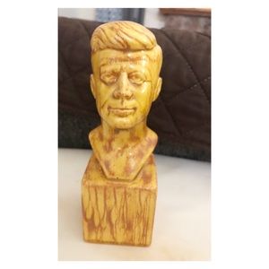 Collectible president John F Kennedy statue